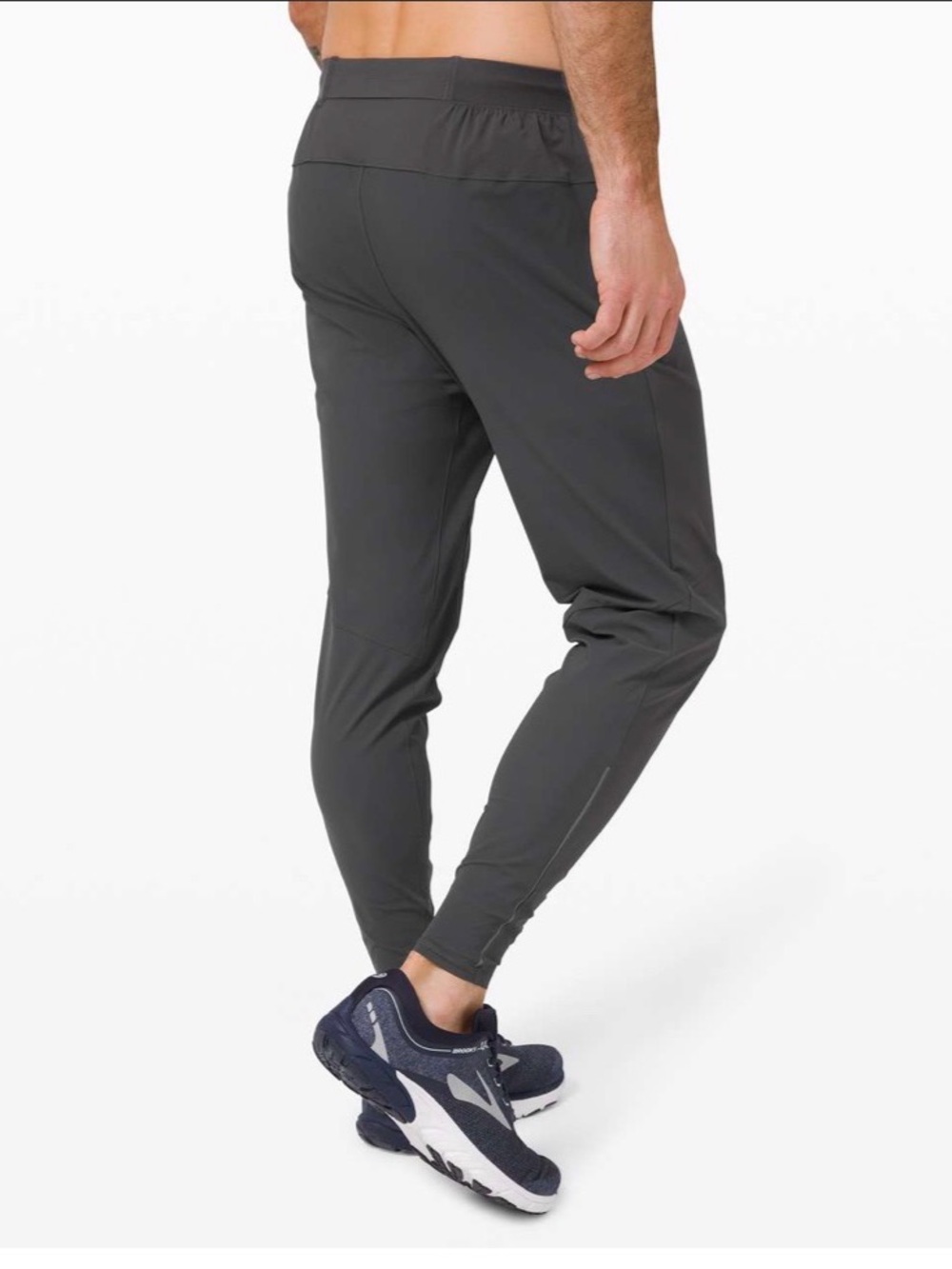 Lululemon Surge Hybrid Men’s Jogger Pant
Size Medium